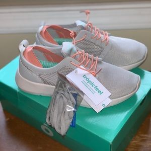 Tropicfeel Womens Sneaker 6.5